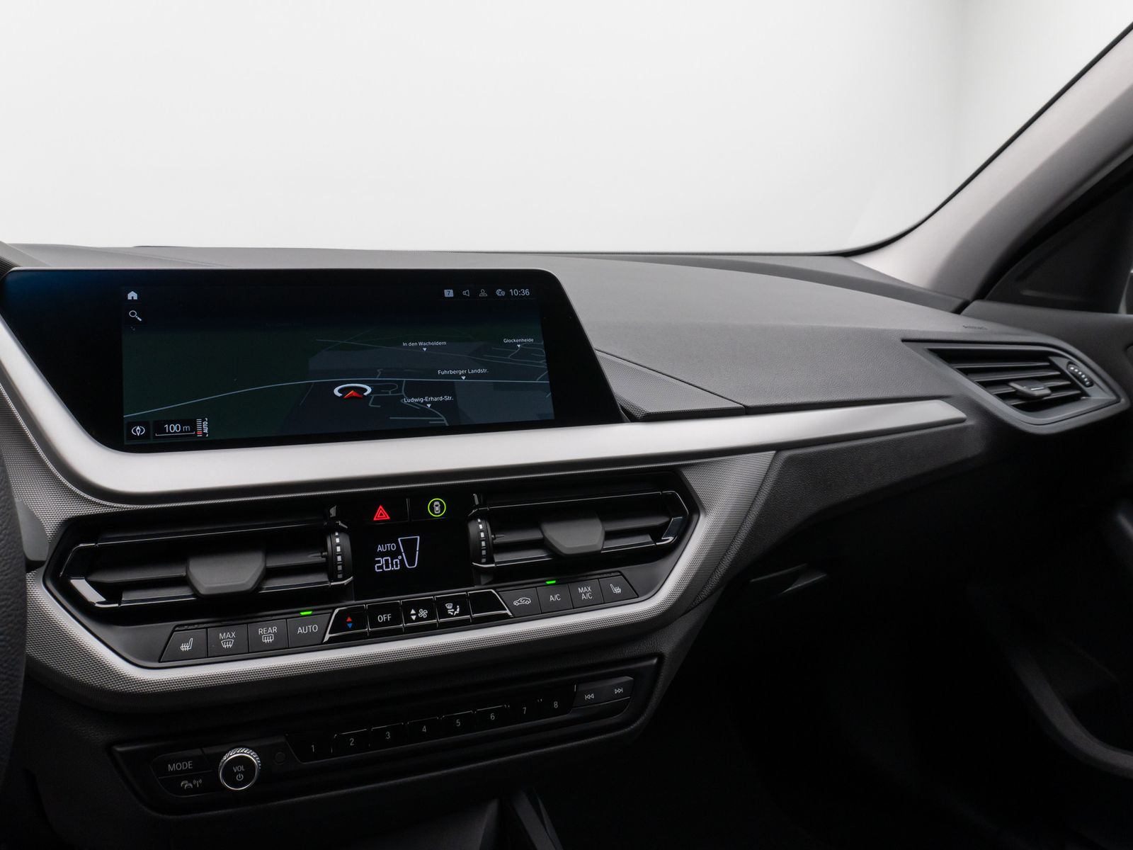 Fahrzeugabbildung BMW 118i DAB CockPitPro PDC LED Geschwindigkeitsreg