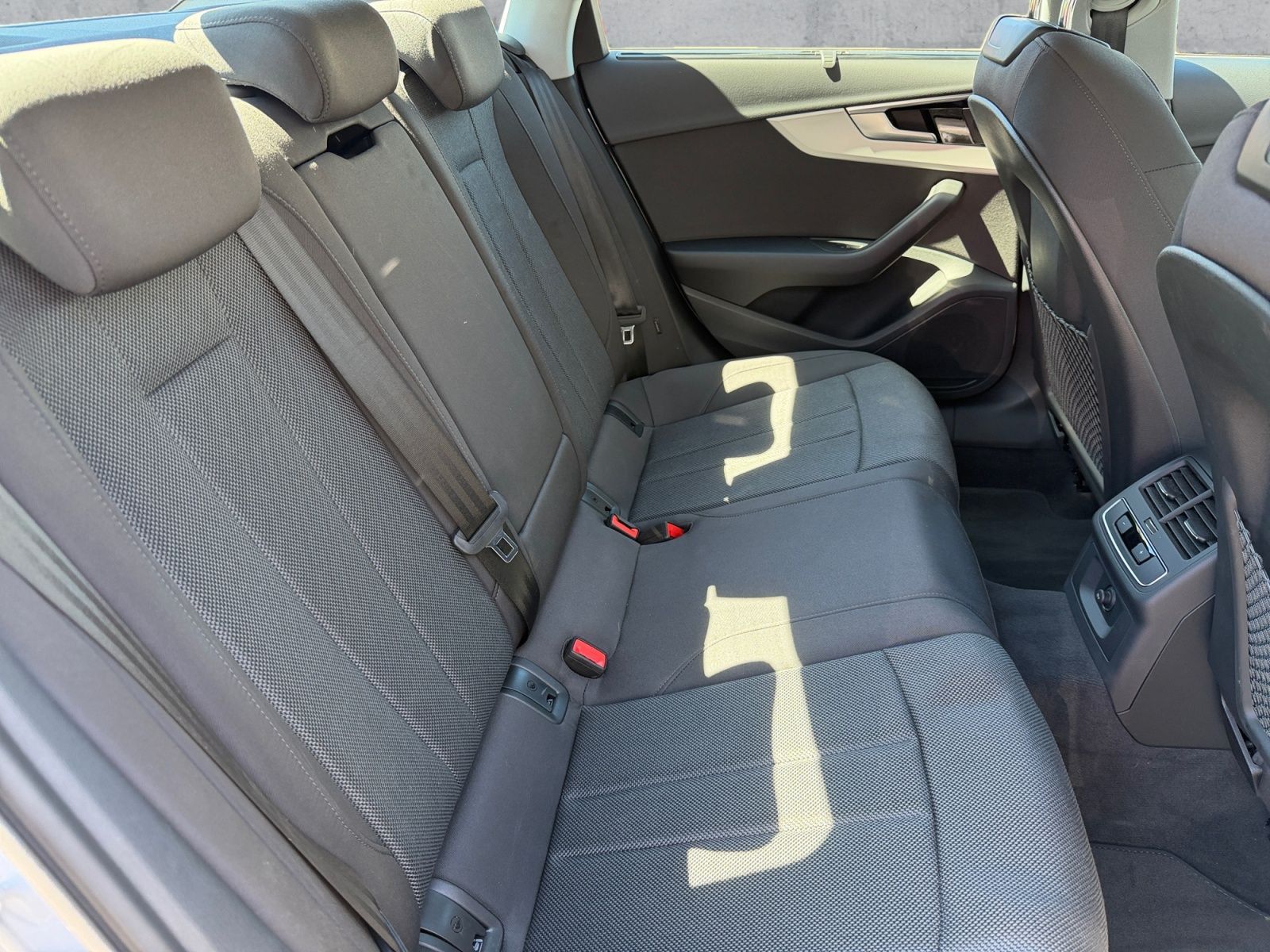 Audi A4 - Bild 16