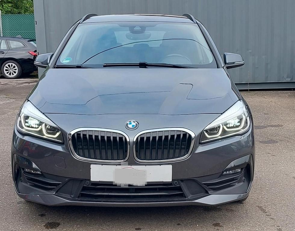 BMW 216