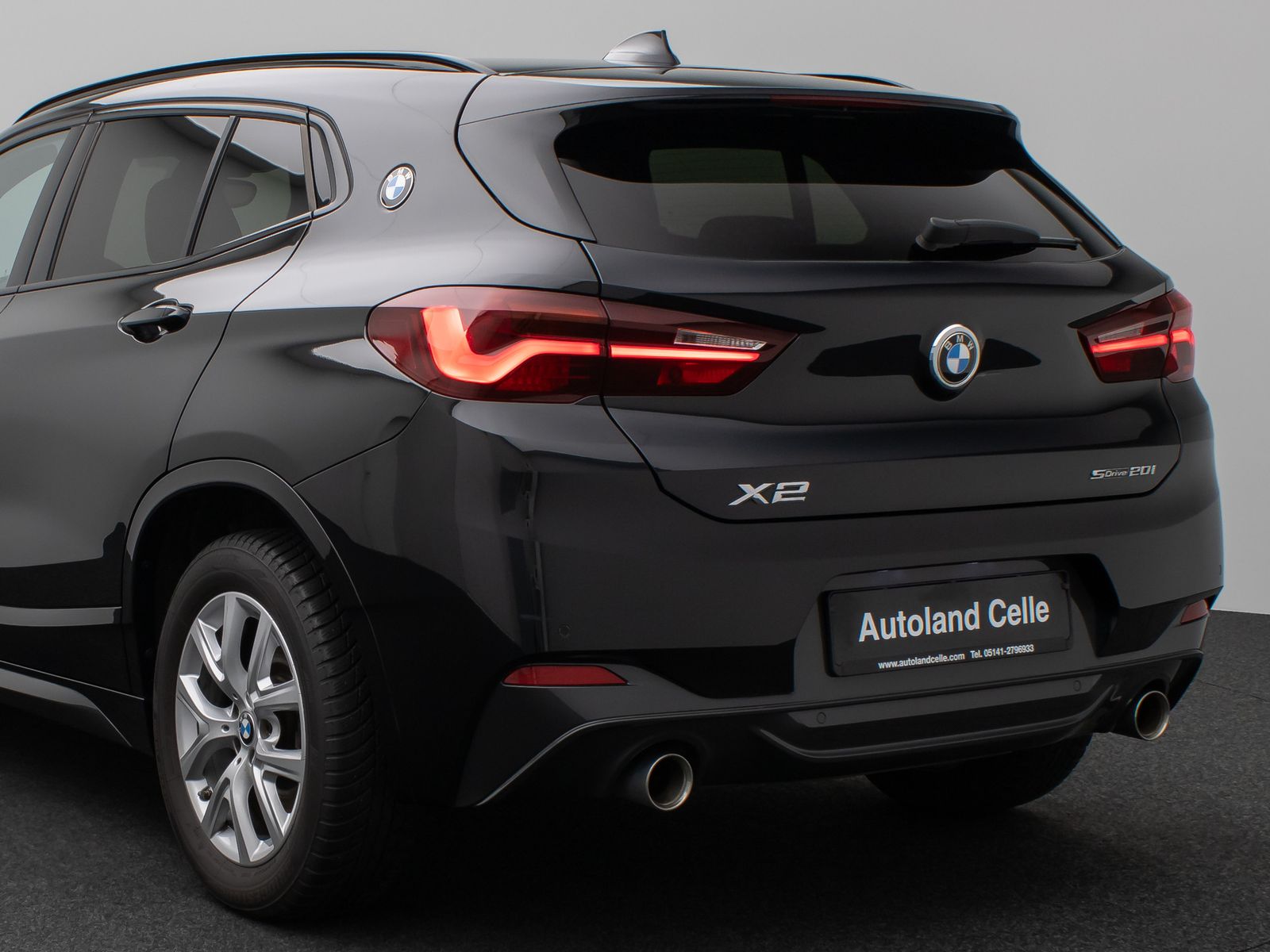 Fahrzeugabbildung BMW X2 sD20i M Sport HUD DAB HiFi Parkassist Komort