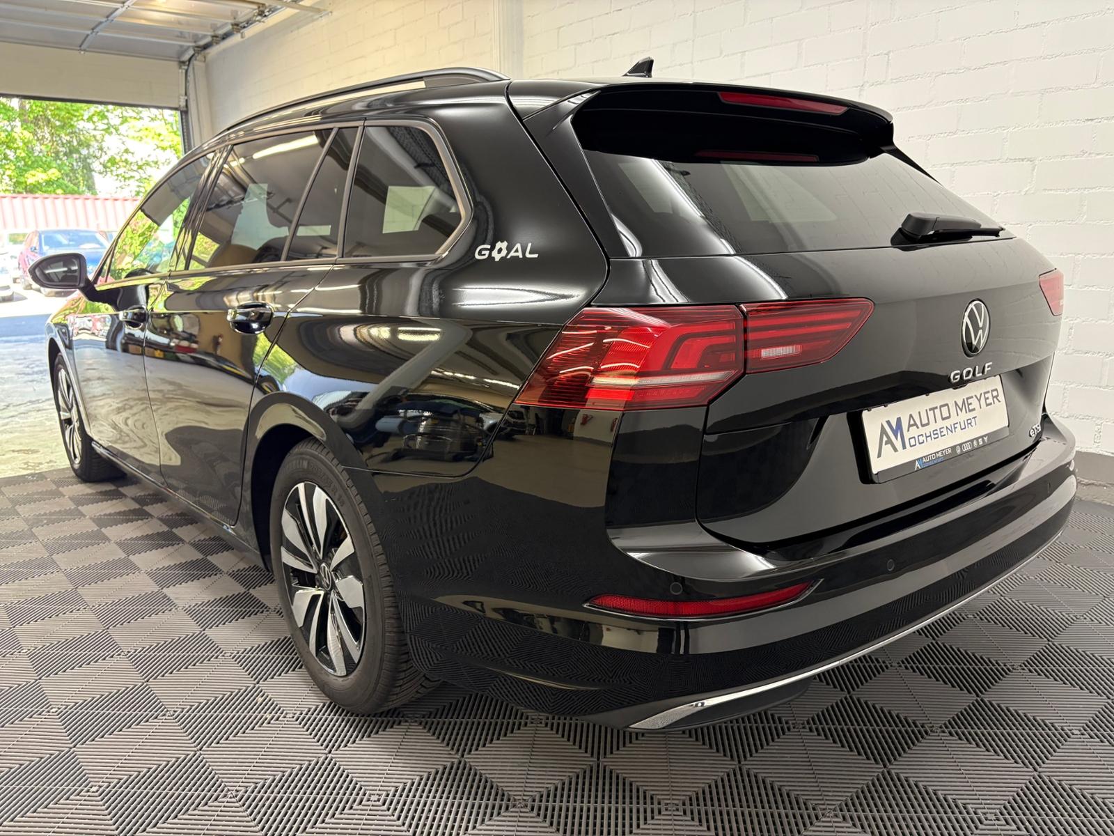 Volkswagen Golf VIII Variant GOAL 1.5 eTSI DSG Navi AHK Kam