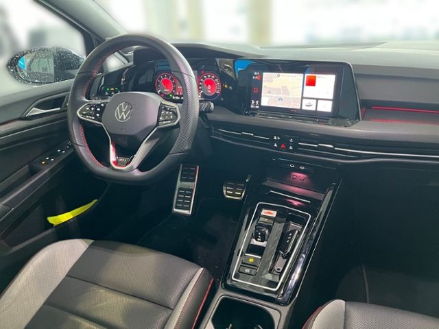 Fahrzeugabbildung Volkswagen Golf 2.0 TSI DSG GTI LEDER AHK NAVI IQ.LIGHT KAM