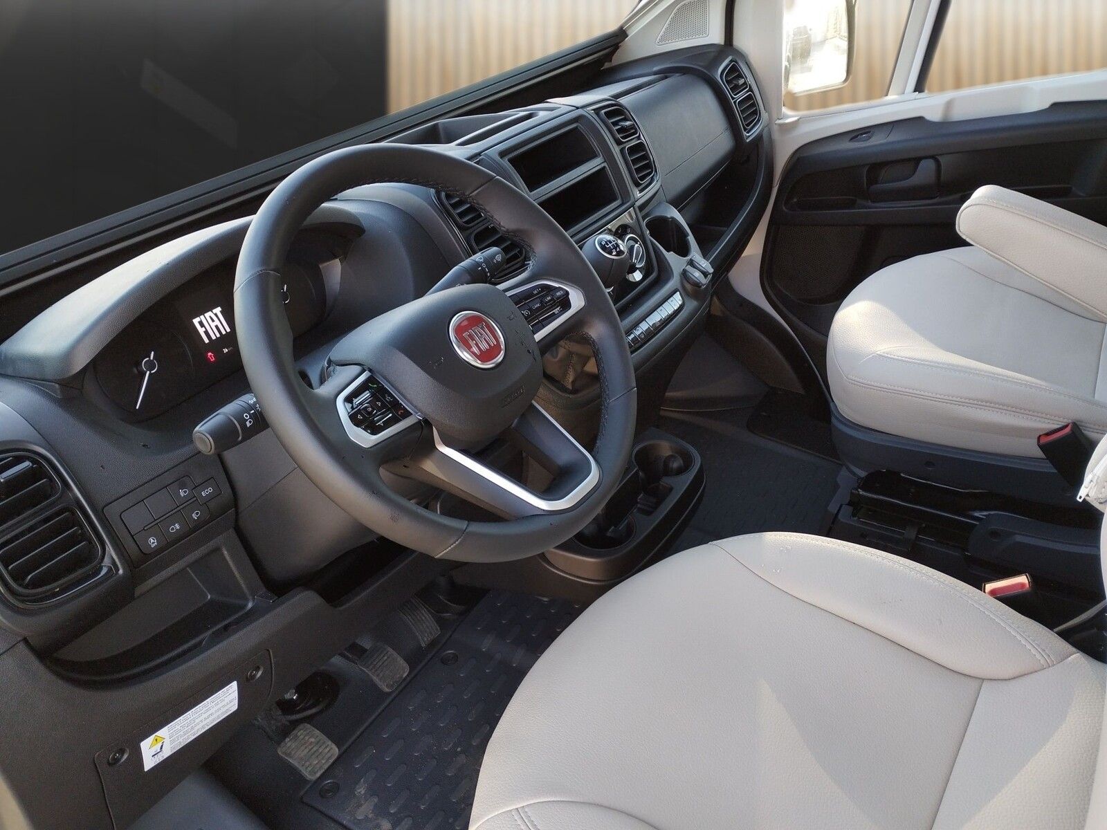 Fahrzeugabbildung Karmann Dexter DE 580 Concept Paket