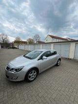 Opel Astra J 1,4 Turbo - Opel Astra aus 2010: Turbo