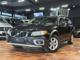 Volvo XC70 2.4 D5 AWD MOMENTUM AHK 2.HAND SCHECKHEFT D - Volvo XC70: Momentum