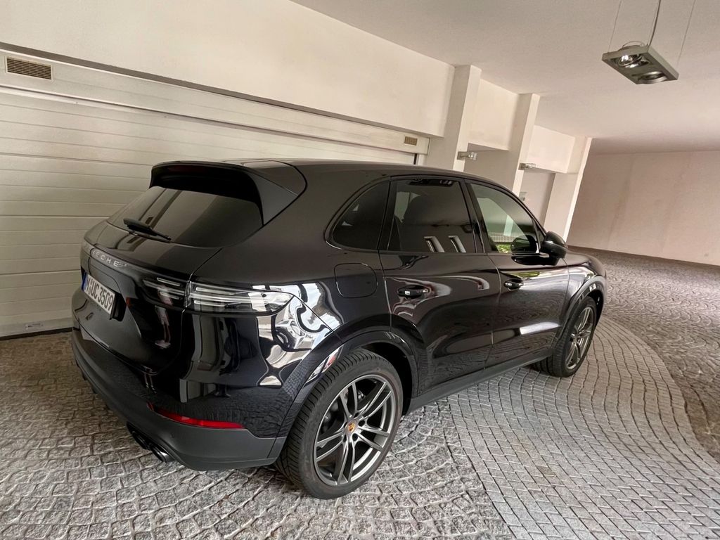 Image of Porsche Cayenne
