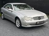 Mercedes-Benz Mercedes Benz CLK 240 V6 Elegance*TÜV Neu*Navi* - silberne Mercedes-Benz CLK 240