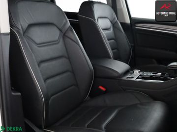 Volkswagen Touareg - 12