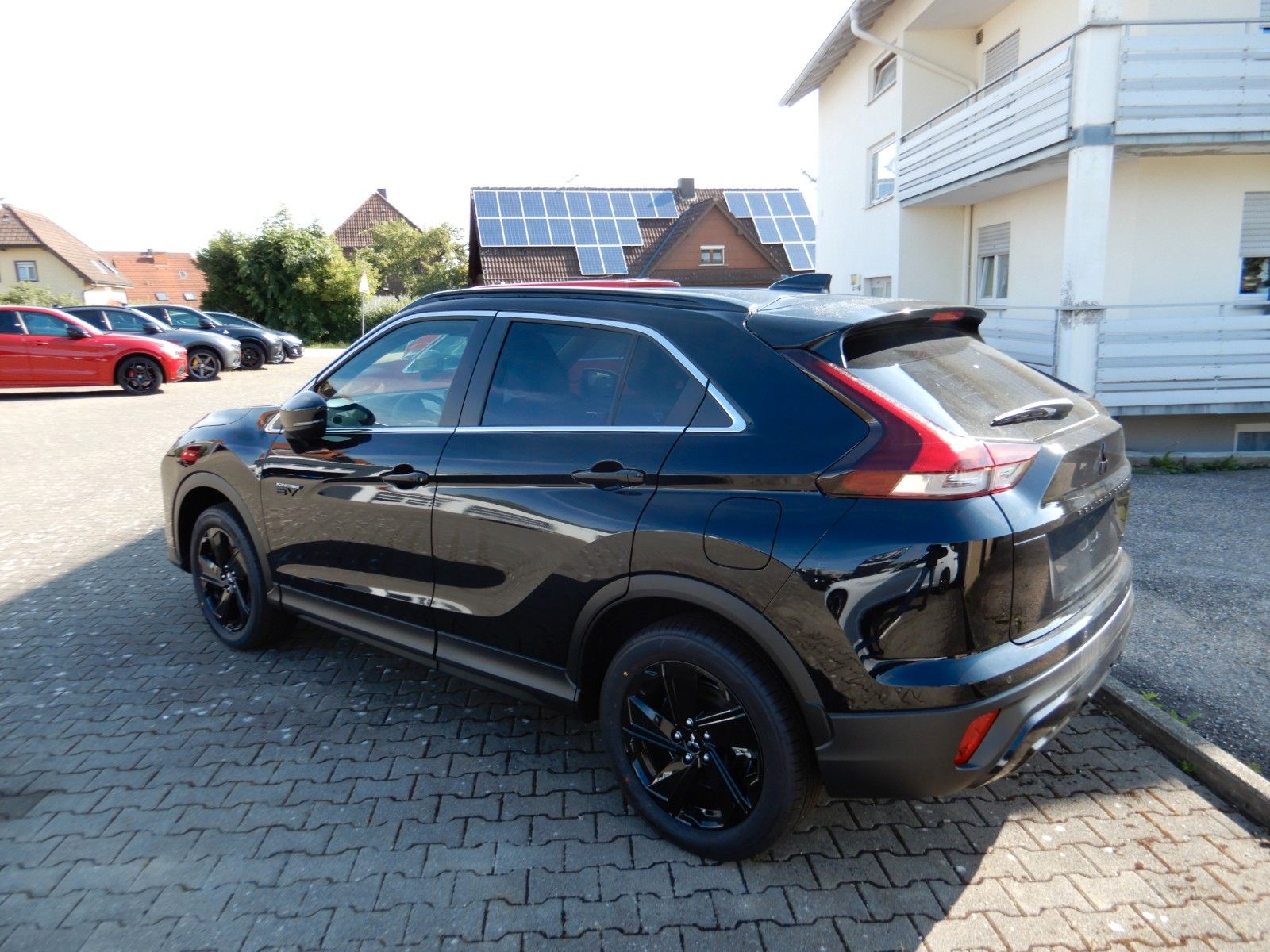 Fahrzeugabbildung Mitsubishi Eclipse Cross PHEV Plus Select Black 4WD LED