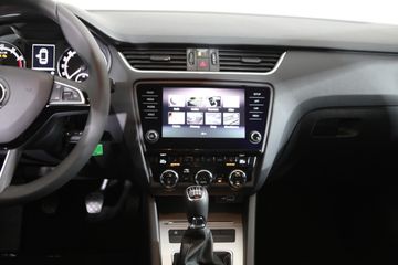 Skoda Octavia Combi III 1.0 TSI Tour *DAB*SHZ*PDC*TEL*