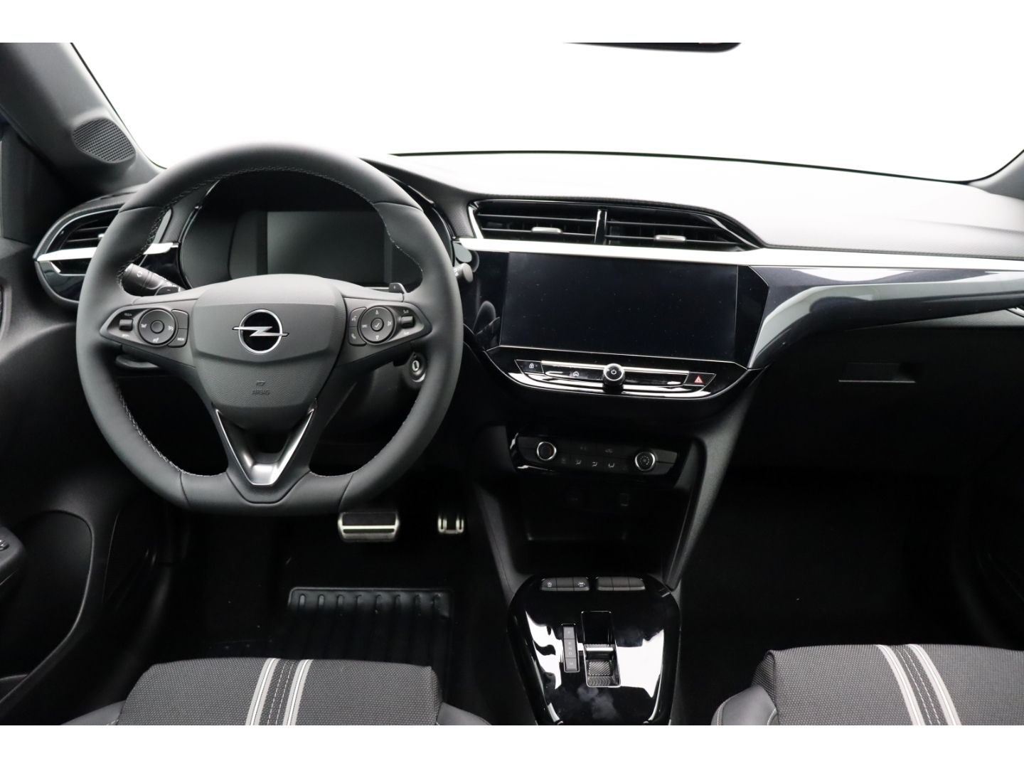 Fahrzeugabbildung Opel Corsa F 1.2 Automatik Totwinkelassistent LED