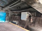 Volkswagen T3 andere - blaue Volkswagen T3 andere
