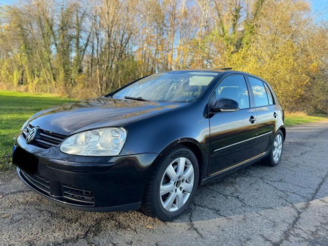 Volkswagen *VW GOLF V 2.0* TÜV AHK SHZ 8fach Bereift ...