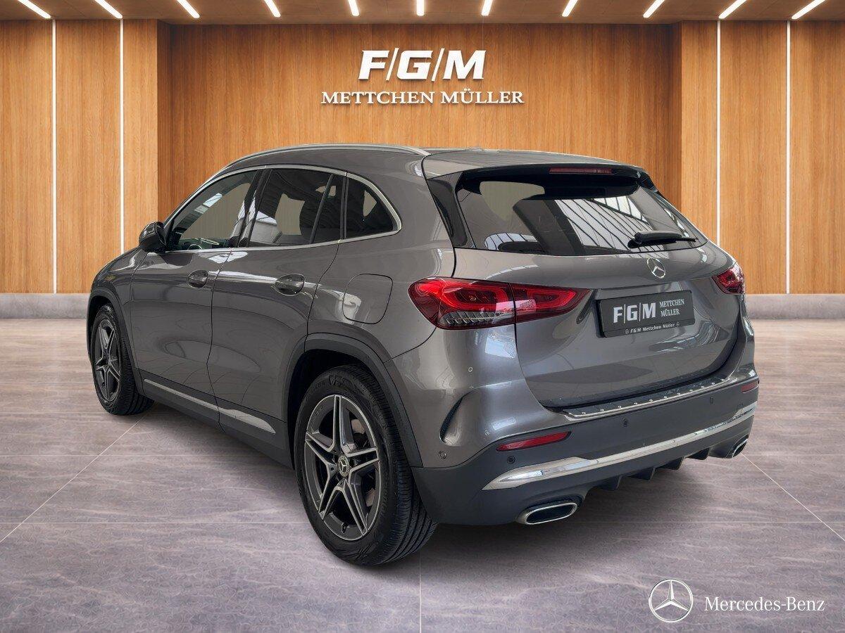 Mercedes-Benz GLA 250 4MATIC AMG9+LED+PANO+AMBIENTEAMG Line