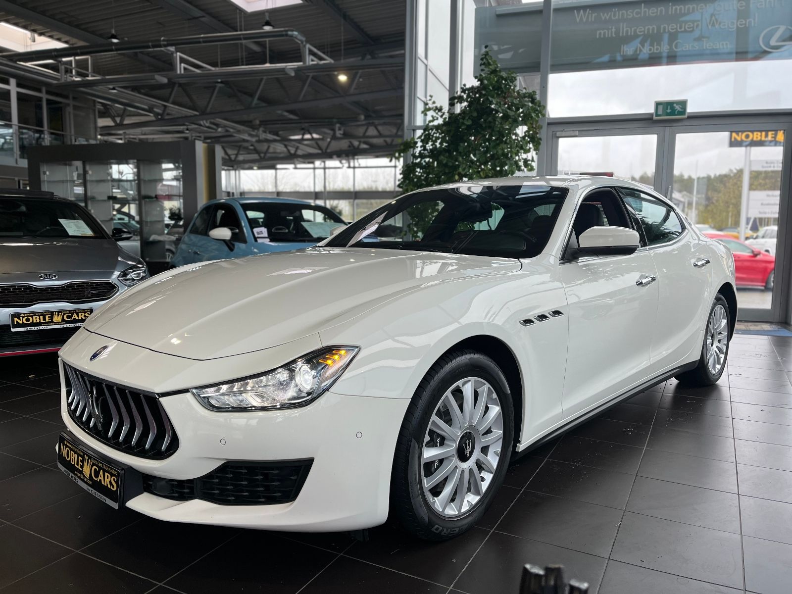 Fahrzeugabbildung Maserati Ghibli Diesel KLIMA el.GSD NAVI XEN LEDER DAB