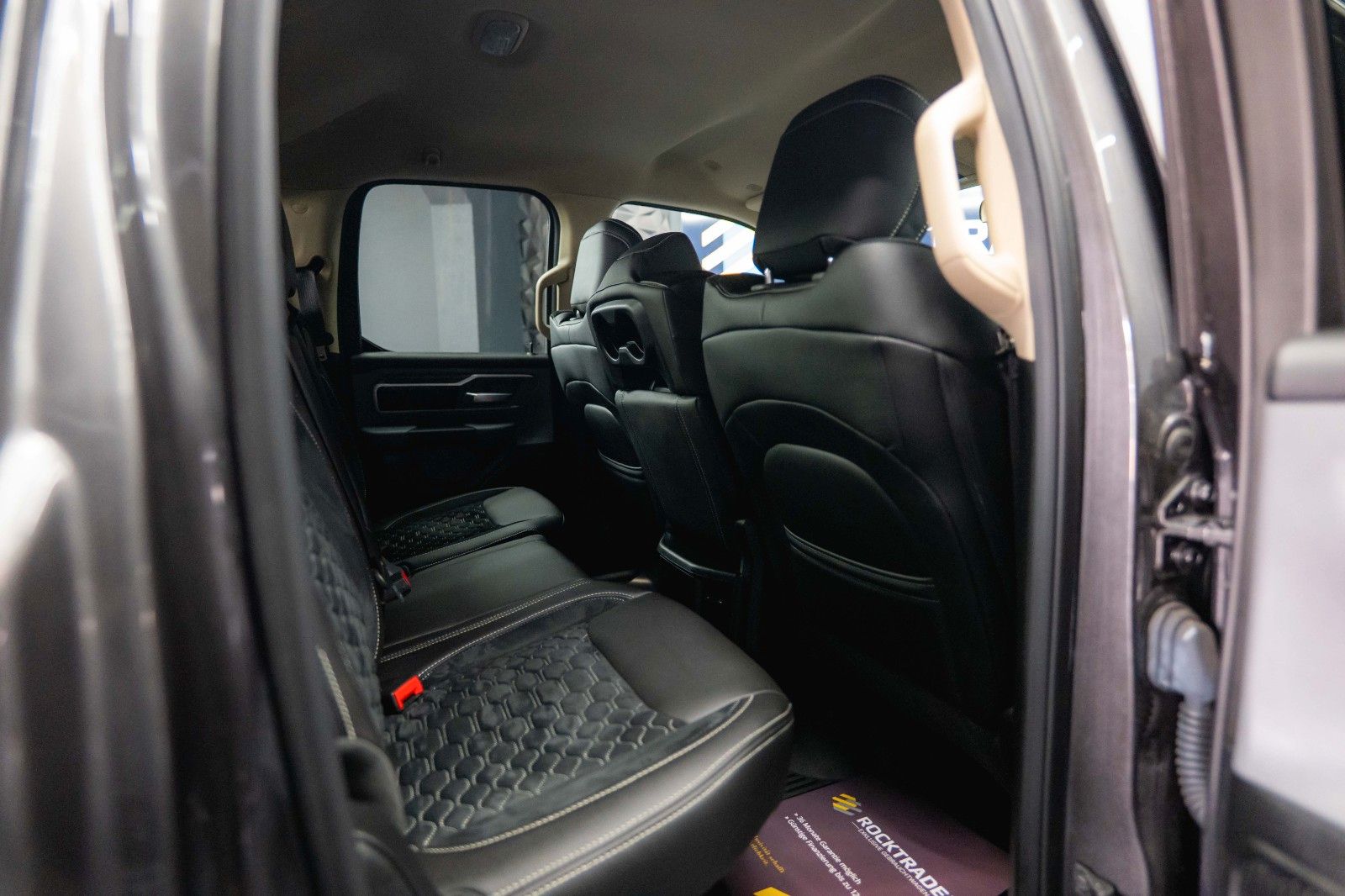 Fahrzeugabbildung Dodge RAM 5.7 V8 HEMI 4x4 OFFROAD LONGBED Limited LED