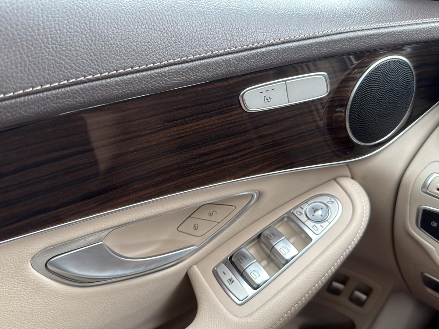 Mercedes-Benz GLC e Exclusive Pano*LED*Kamera*Virtual*Lede, миниатюра 22
