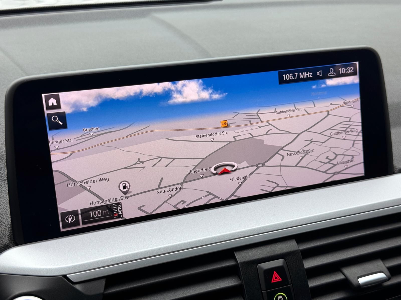 Fahrzeugabbildung BMW xDRIVE20i/ADVANTAGE/ACC/LED/LIVECP/HUD/KEYL/360°