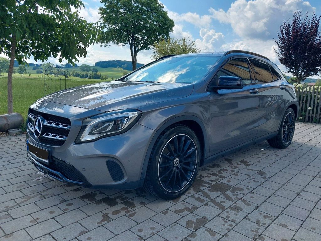 Image of Mercedes-Benz GLA 250