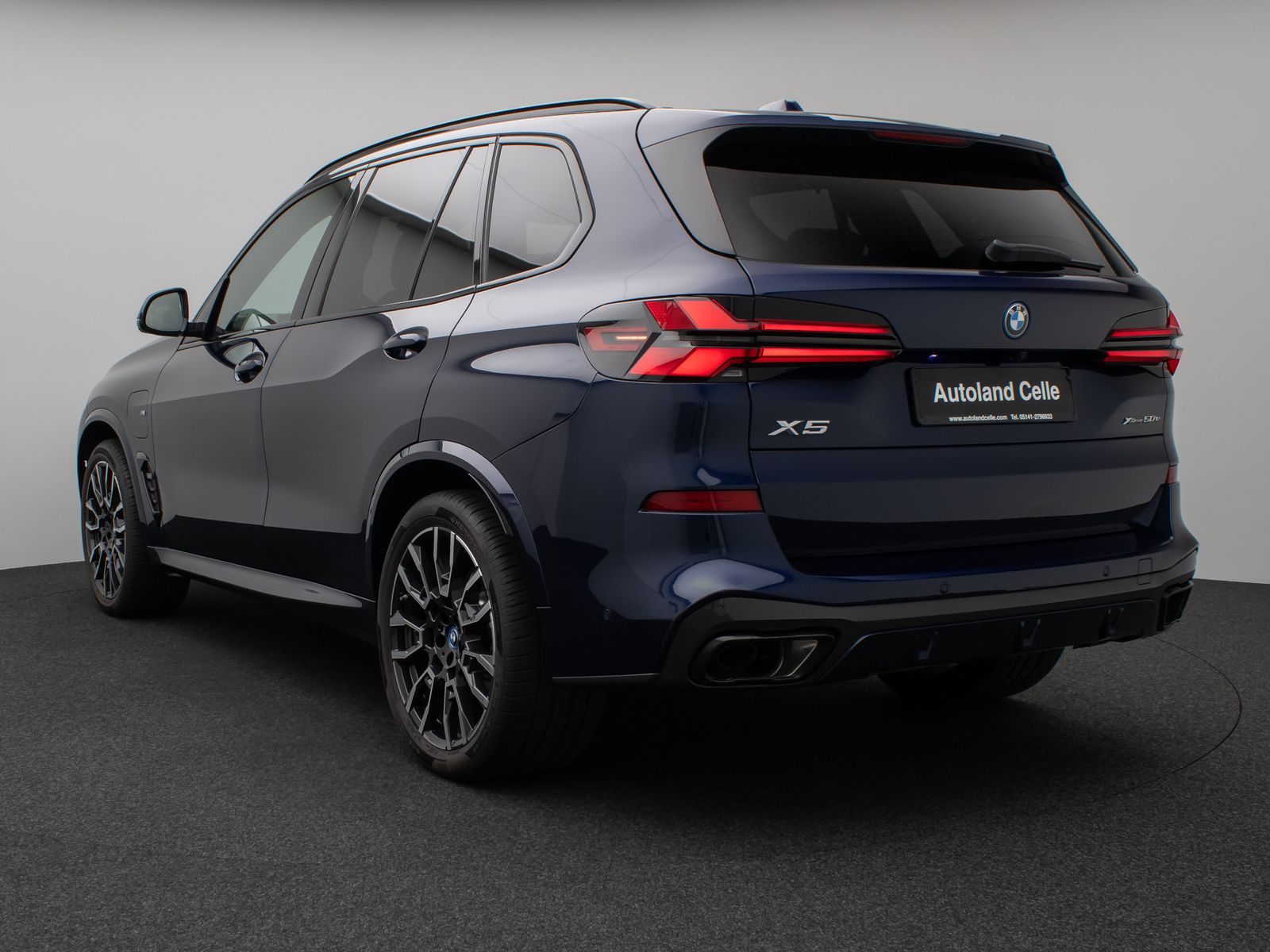 Fahrzeugabbildung BMW x5 xD50e M SportPro Panorama 360°HUD DAB H/K 21"