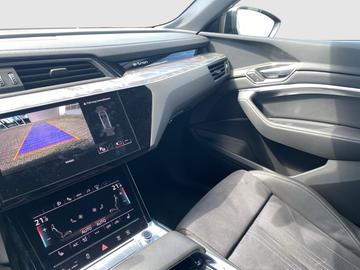 2025 AUDI Q8 E-TRON 缩略图 18