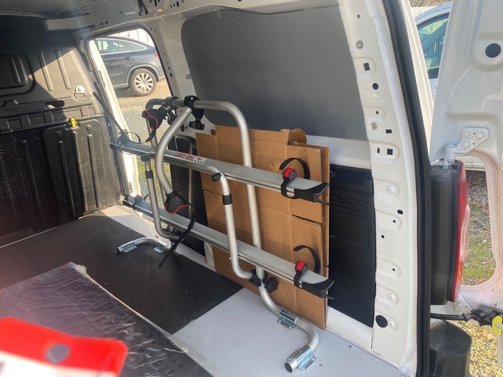 Fahrzeugabbildung Peugeot Partner Premium L2,SHZ,PDC,Regal,Fahrradhalter