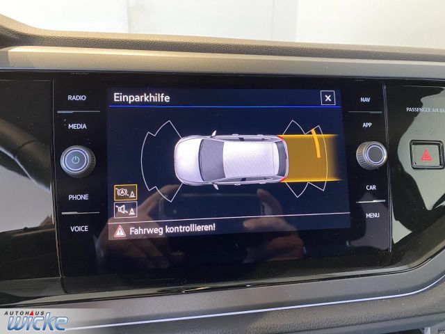 Polo 1.0 TSI DSG R-Line KLIMA PDC LM FELGEN