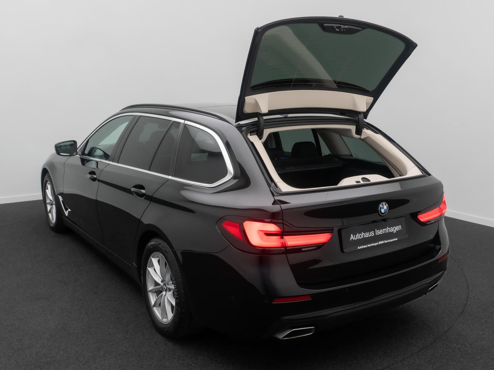 BMW 520d ACC 360°HUD DAB Panorama 4xKlima Komfort