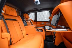Cullinan BLACK BADGE 2025 MANSORY BLACK/ORANGE