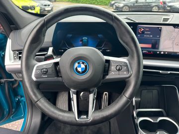 BMW iX1 eDrive20 A M Sportpaket HK HiFi DAB LED RFK