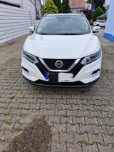 Nissan Qashqai 1.6 DIG-T Tekna - Nissan mit Benzin-Antrieb: Limousine
