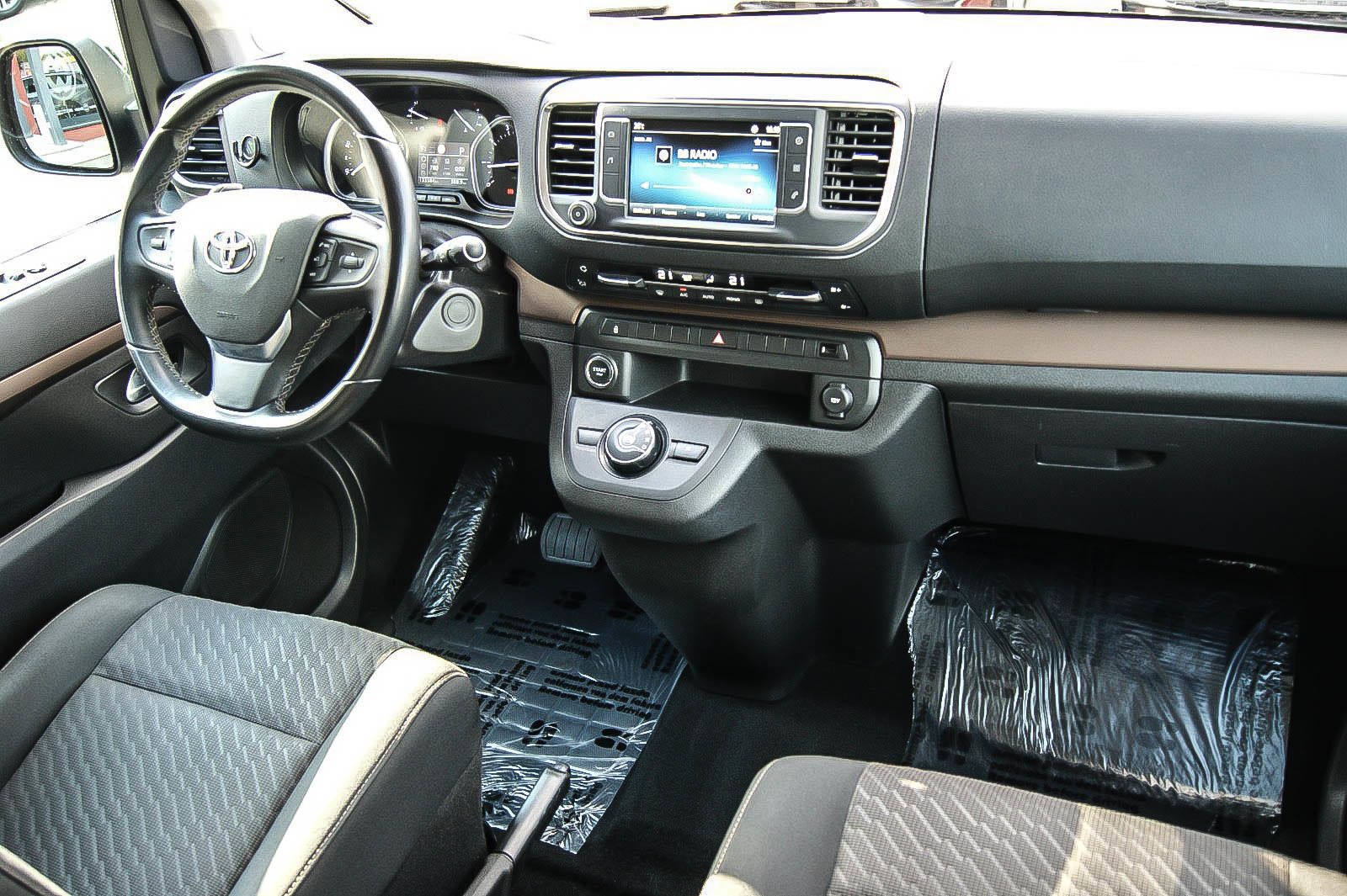 Fahrzeugabbildung Toyota Proace Verso 2.0 Compact Family Comforz HEADUP