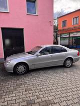 Mercedes-Benz Mercedes E 240 - gebrauchte Mercedes-Benz E 240 aus dem Jahr 2005