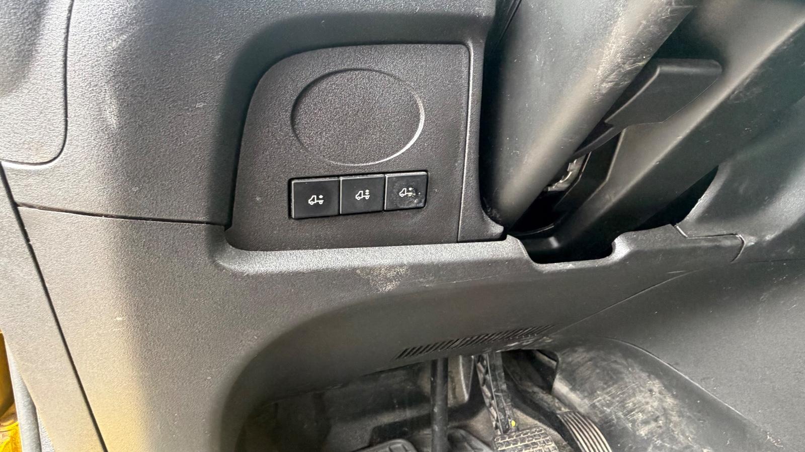 Iveco Daily Fahrgestell Doppelkabine 50 C ... Radstand