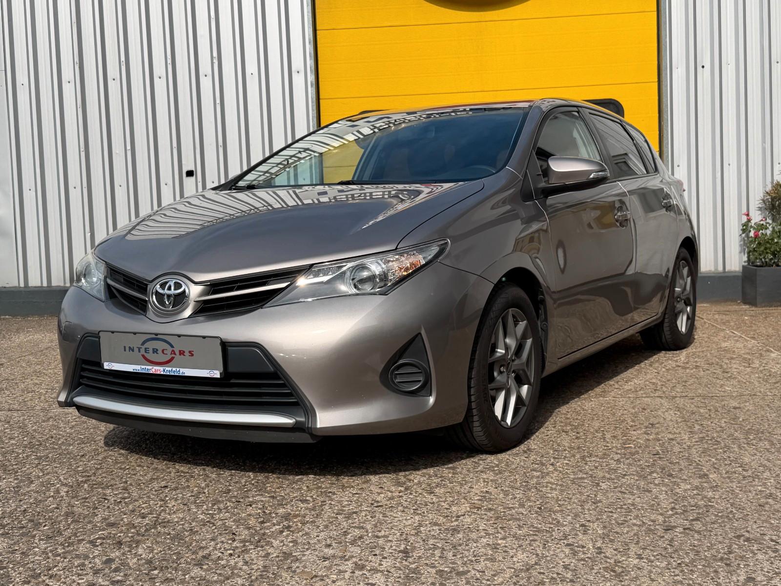 Toyota Auris Cool aus 2.Hand
