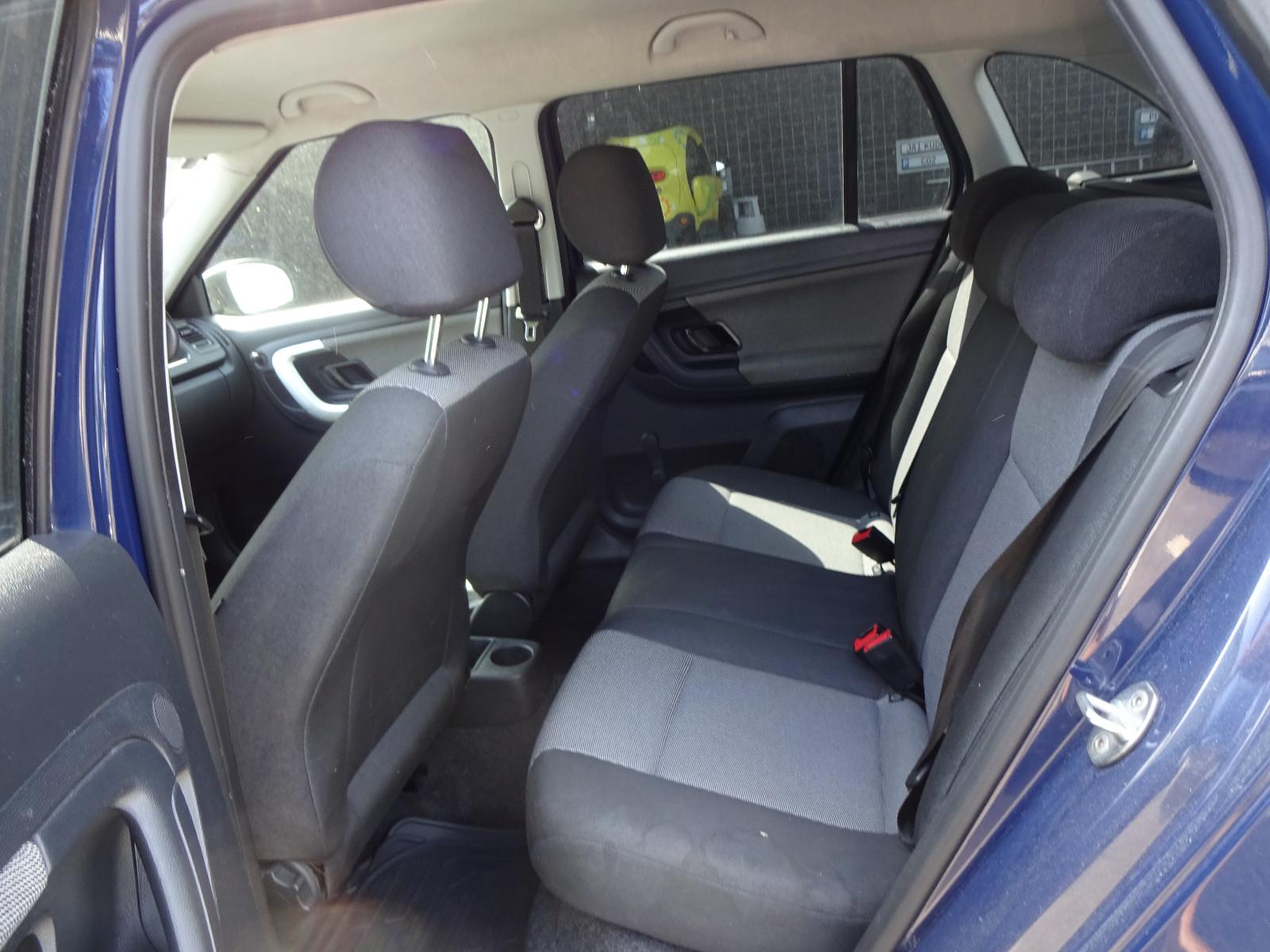Skoda Fabia 2011 — photo 6