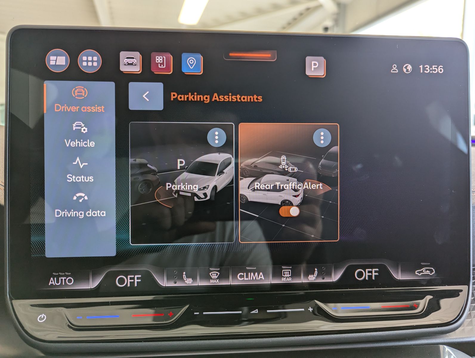 Иллюстрация автомобиля CUPRA Leon 1.5 eTSI DSG Dynamic-Edge-Assist-XL Memory