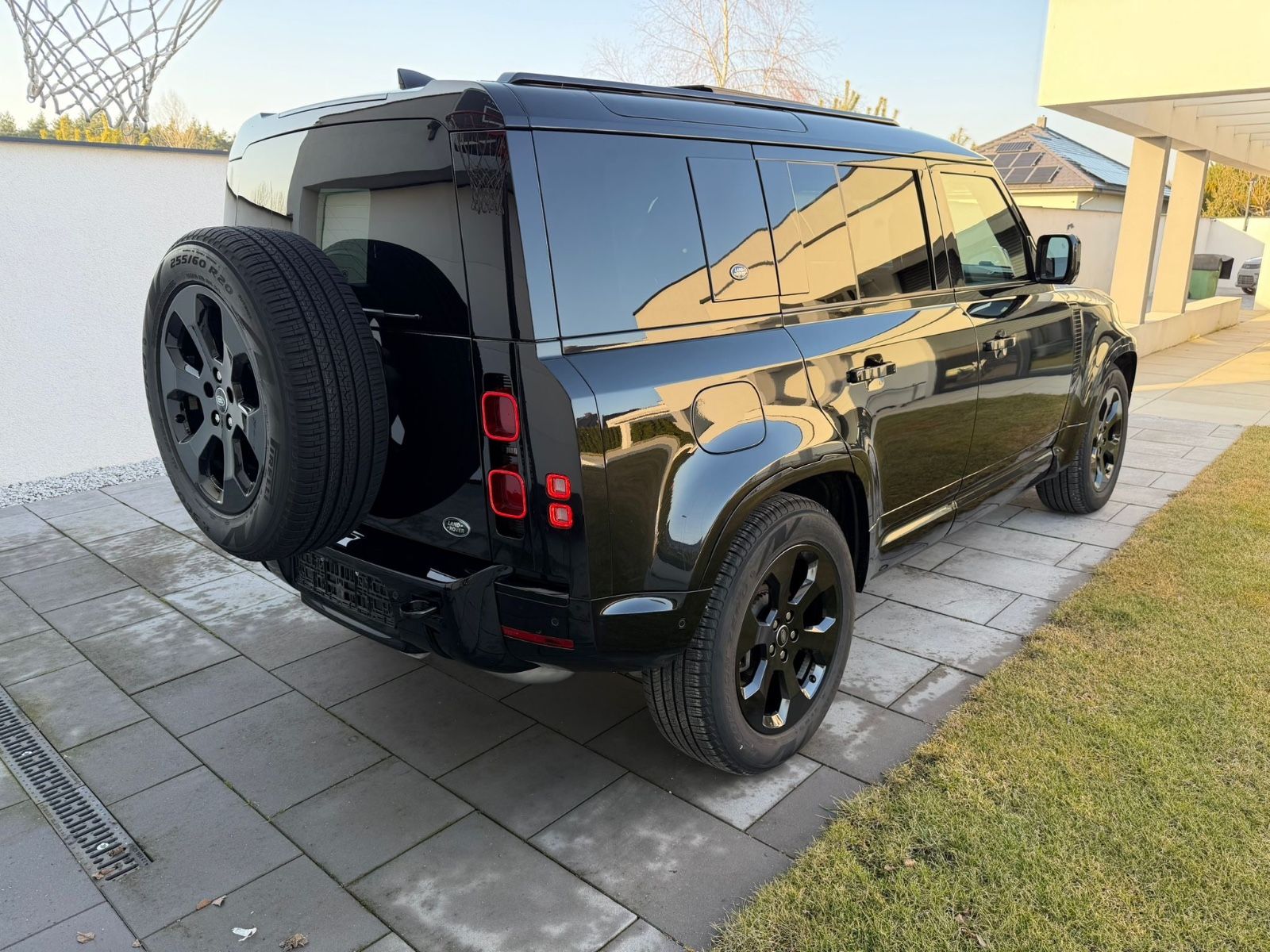 Land Rover Defender 110 X-Dynamic SE LED NAVI LEDER foto 5