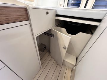 Westfalia Columbus 600 D 140PS 8G Schlafdach SOLAR SKYVIEW