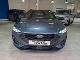 Ford Focus Turnier ST-Line LED 1.0 EB MHEV 8x Alu - Ford Focus mit Benzin-Antrieb: Kombi, 1.8