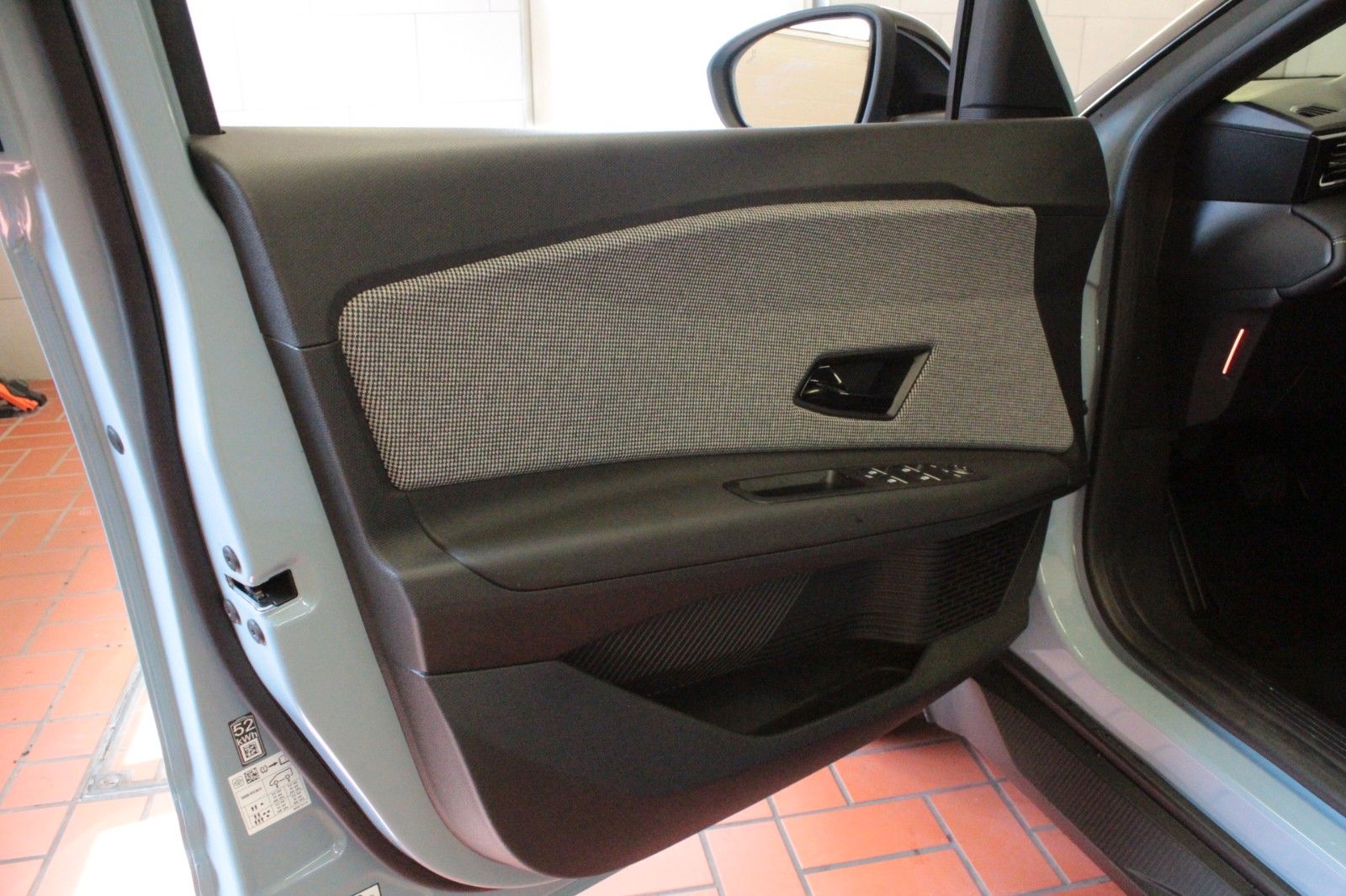 Fahrzeugabbildung Renault R 4 150 Comfort Range Iconic *Vollausstattung*