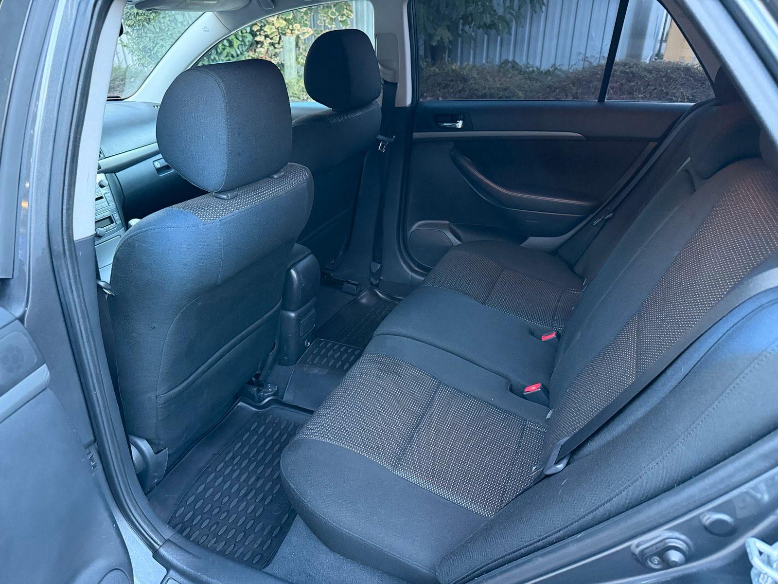 Toyota Avensis 2006 — photo 9