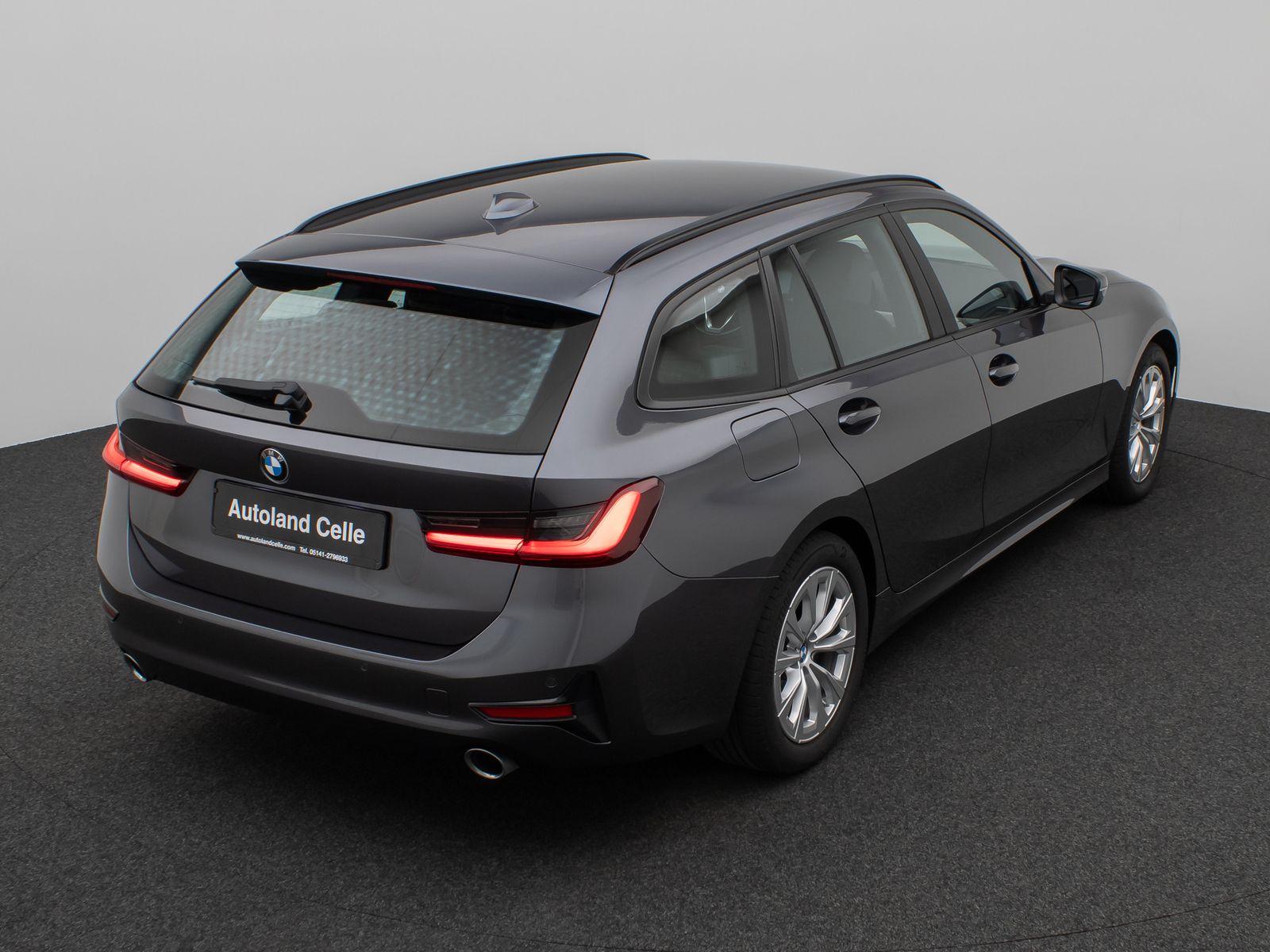 Fahrzeugabbildung BMW 320d DAB HiFi CockPitPro Lordos Alarm PDC Sport