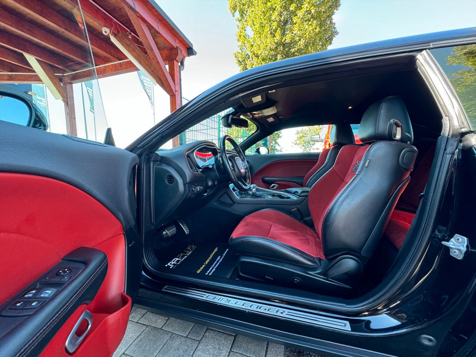 Fahrzeugabbildung Dodge Challenger 6.4 R/T 392 Black Edition Performance