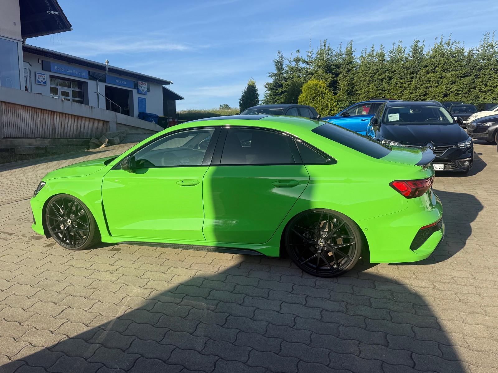 Audi RS3 Lim.  quattro Keramik Carbon Pano B&O APR