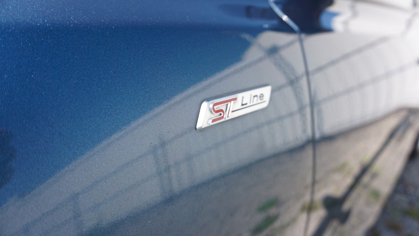 Fahrzeugabbildung Ford Focus Lim. ST-Line, LED, B&O Sound, Navi, Sport