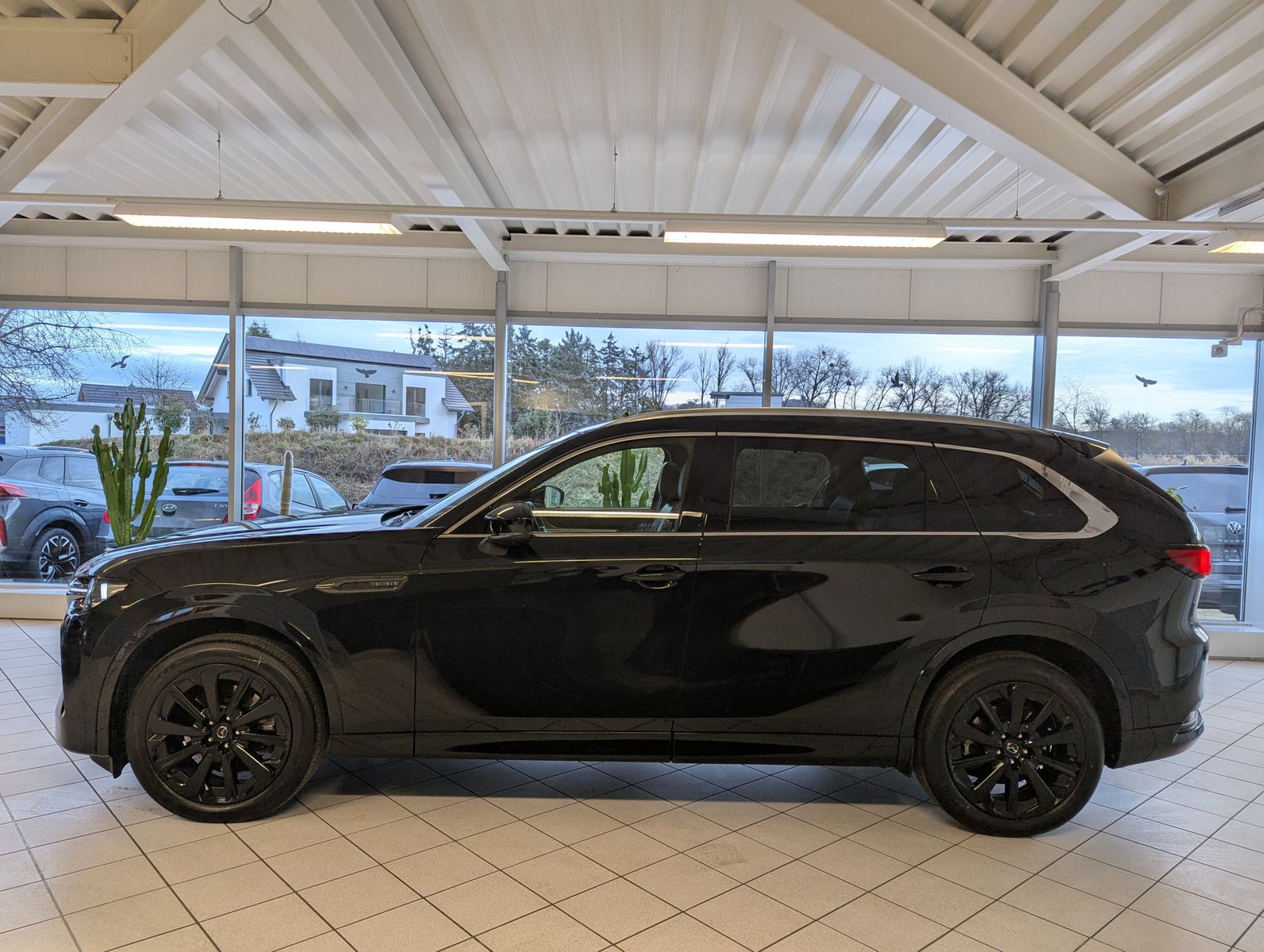 Fahrzeugabbildung Mazda CX-80 3.3L E-SKYACTIV D 254 HOMURA+ 7-Sitze Pano