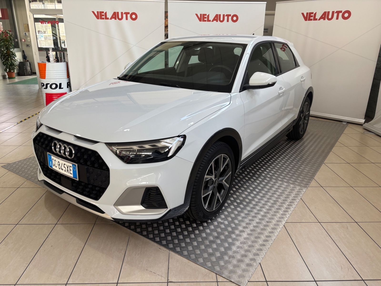 AUDI Audi A1 citycarver 25 TFSI Admired
