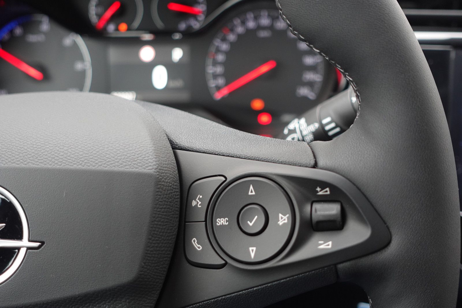 Fahrzeugabbildung Opel Corsa Hybrid Edition Sitzh.,Allwetter,LED,PDC