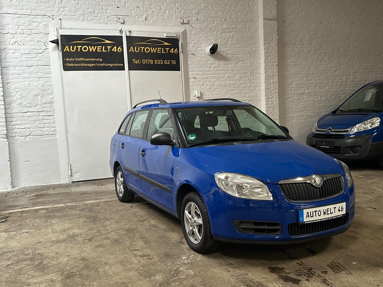 Skoda Fabia 2008 — rear view